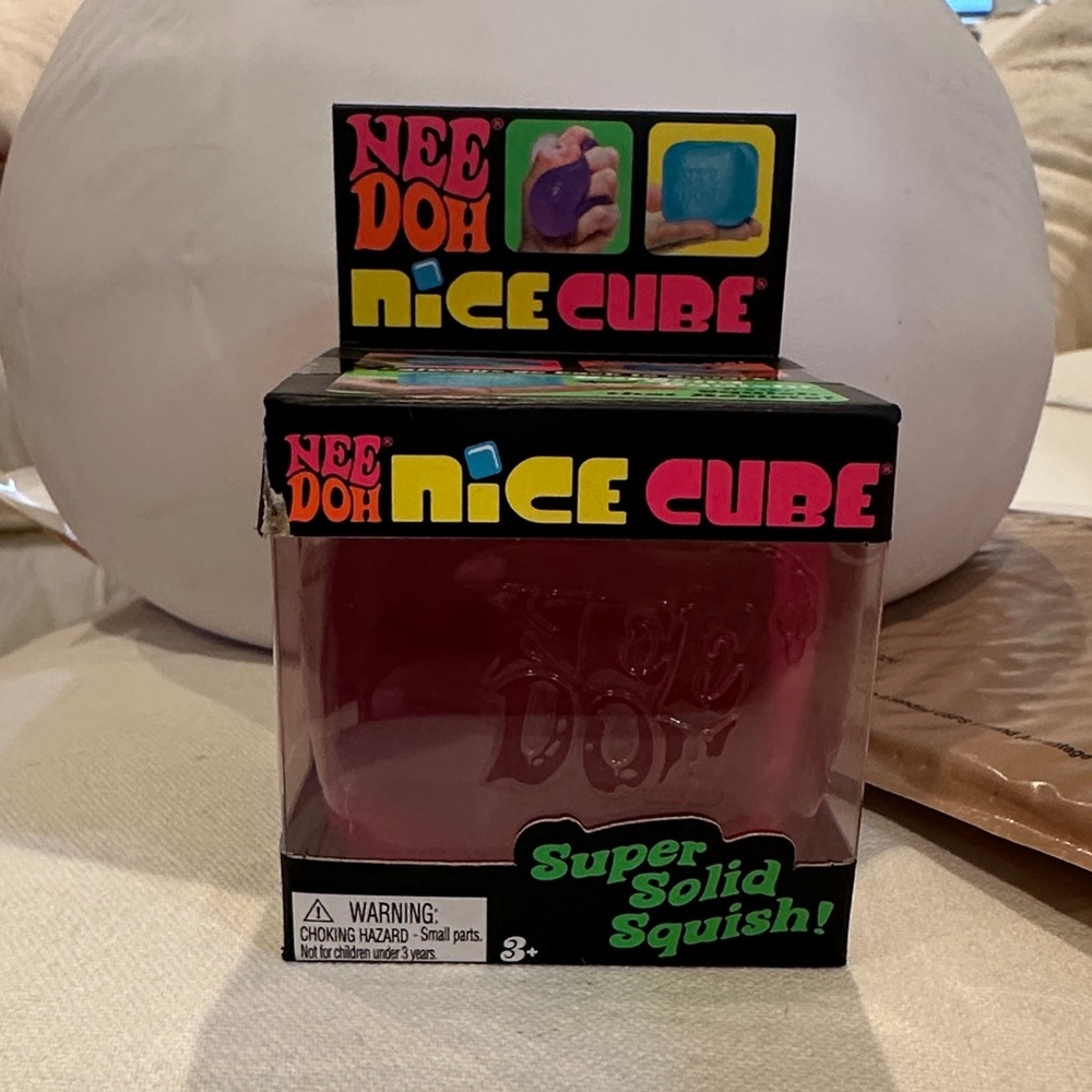 🐣 NeeDoh Nice Cube Super Solid Squish - Pink - same day 🚀